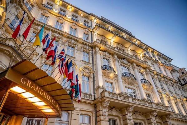 Pupp: věhlasný hotel v Karlových Varech, který zkrátka musíte navštívit!