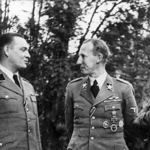 Reinhard Heydrich a Karl Hermann Frank,  září 1941 | foto: Deutsches Bundesarchiv,  Creative Commons Attribution Share Alike 3.0 Germany