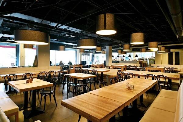 Degustační vyvážené menu pro 2 osoby: hovězí se zelím i kuře a skvělé dorty
