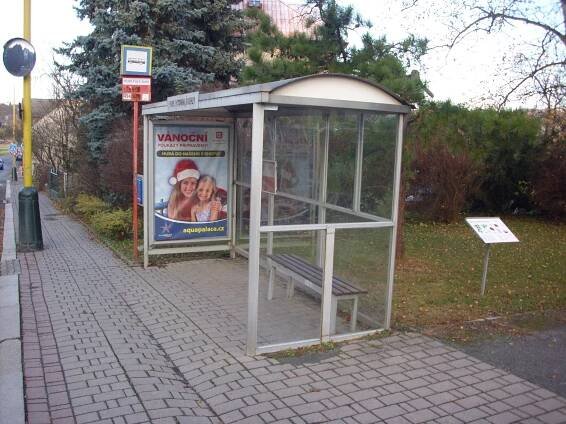 Fotogalerie • Říčany, park A.Švehly (Zastávka autobusu) • Mapy.com