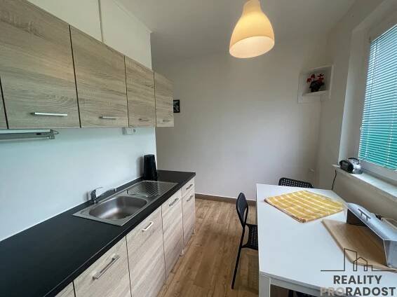 Pronájem bytu 2+1 Jihlava 12 000 Kč za měsíc, foto 24