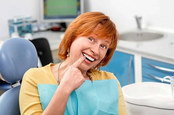 Mini Dental Implants vs. Traditional Implants