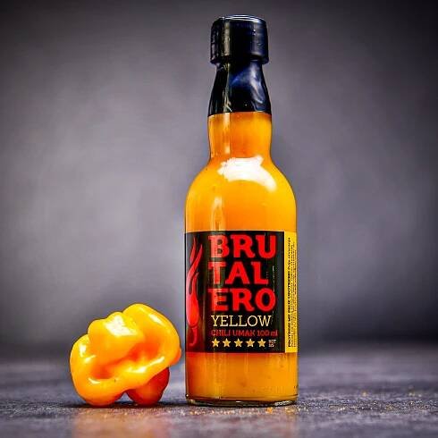 Fermentovaná pálivá omáčka Volim Ljuto Brutalero Yellow s papričkami Trinidad Scorpion a Fatalii 100 ml