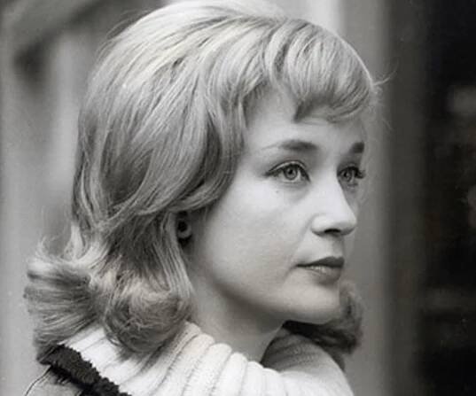 Sylvia Syms