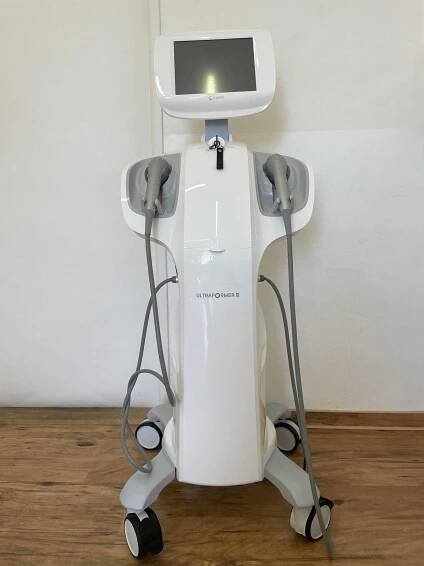730 575 155 ordinace obecné, estetické a laserové dermatologie Dermaled