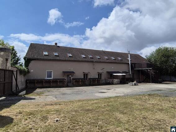 Pronájem komerční nemovitosti 500 m², Náves sv. Petra a Pavla, Zlatníky-Hodkovice - Zlatníky