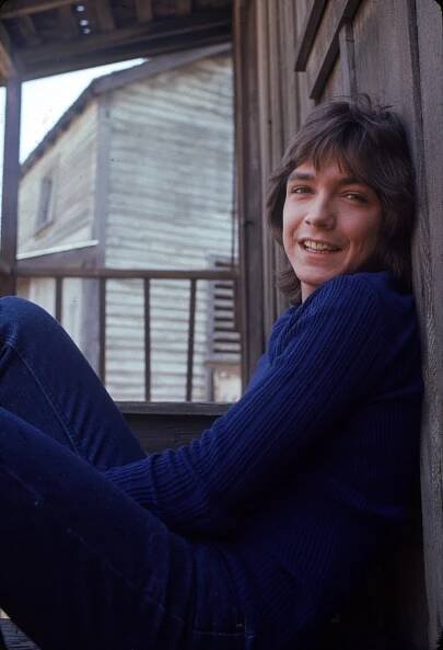 MAY 1971: Teen idol David Cassidy aka Keith Partridge, the lead singer of "The Partridge Family", poses for a portrait in May 1971. 