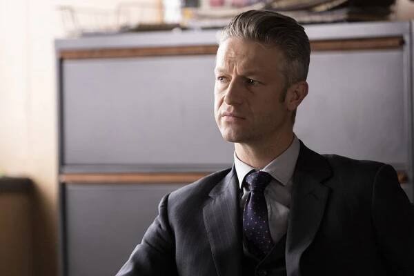 Zákon a pořádek: Útvar pro zvláštní oběti - Spletité uličky spravedlnosti (S23E19) (2022)
