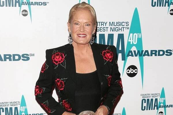 53 Years Ago: Lynn Anderson's 'Rose Garden' Album Hits No. 1