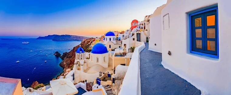 Santorini: Modrobílý sen v srdci Egejského moře