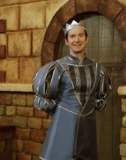 O princezně na hrášku - Promo - Denis O'Hare