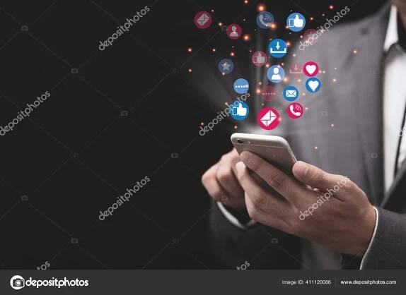 Sociální Média Marketingový Koncept Podnikatel Držící Bílý Smartphone Používající Barevné