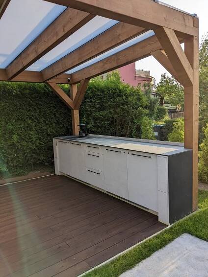 Pergola u půldomku / Projekty / Štych.eu