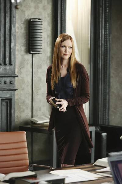 Skandál - White Hats Off - Z filmu - Darby Stanchfield
