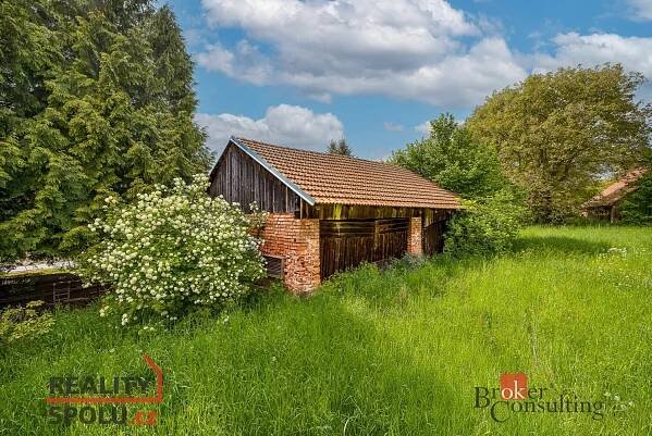 Prodej rodinného domu 5+1, pozemek 2619 m2, zahrada, Vinary, okr. Hradec Králové | Reality.iDNES.cz 