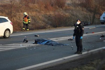 Smrtelná nehoda na Kunratické spojce: Motorkář zemřel po nárazu do náklaďáku