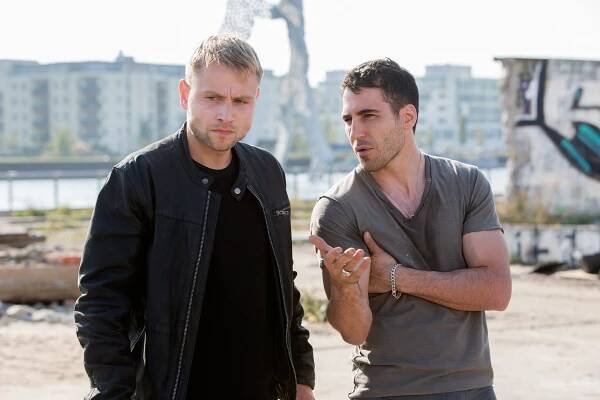 Osmý smysl - Série 1 - Z filmu - Max Riemelt, Miguel Ángel Silvestre