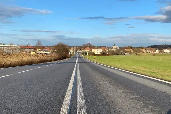 Na dlouhé cesty alespoň po šesti hodinách spánku a s přestávkami ideálně po dvou hodinách, radí BESIP