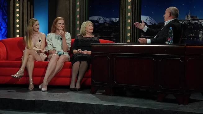 Eliška Balzerová, Iva Pazderková a Marika Šoposká v Show Jana Krause.