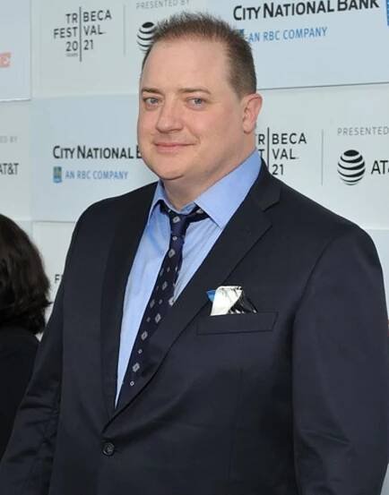 Tvůrci zveřejnili první záběry z filmu, pro nějž se Brendan Fraser proměnil v muže se 300 kily: A divákům spadly brady