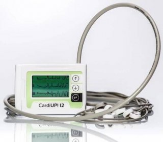 CardyUP!12 EKG Holter s LCD displejom