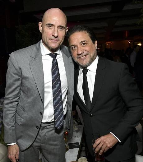 Netflix Premiere of Murder Mystery 2 on March 28, 2023 in Los Angeles, California - Mark Strong, Enrique Arce - Vražda v Paříži - Z akcí