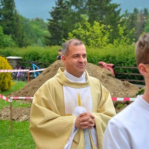 2024 Slávnosť Najsvätejšieho Kristovho Tela a Krvi – Farnosť Hruštín