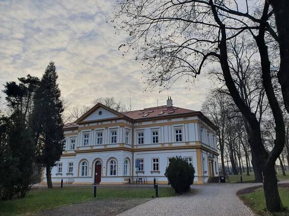 Na nejmenší pražskou rozhlednu v Dolních Počernicích - E-trasy