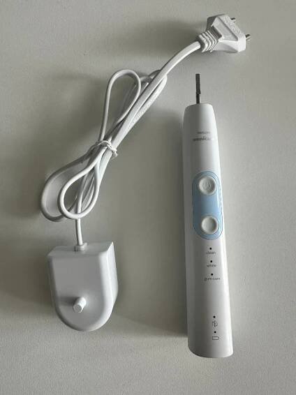 Zubní kartáček Philips Sonicare 5100 HX6859/29 bílý - Péče o tělo a zdraví