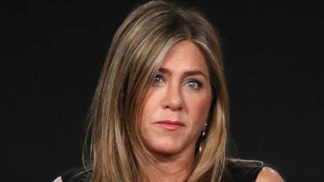 Jennifer Aniston Was Home When Man Crashed Car Through Gates, Cops Say