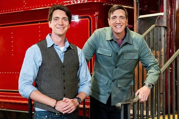 James and Oliver Phelps Say Filming 'Wizards of Baking' on the 'Harry Potter' Set Felt Like 'Returning to High School' (Exclusive)