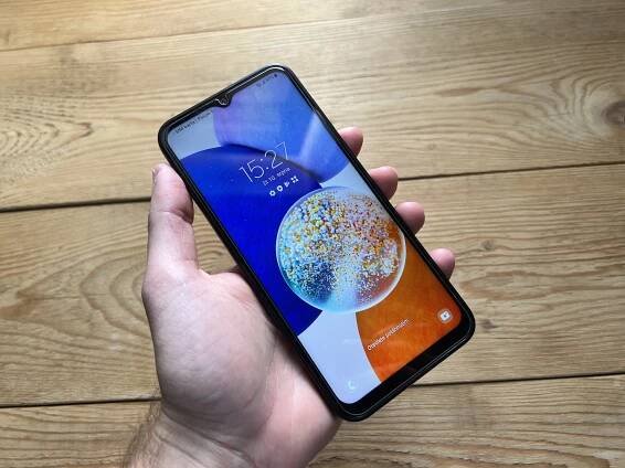 Únik Galaxy A15 odhaluje zásadní změnu designu, kterou bude mít i Galaxy S24