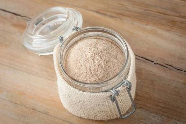 Psyllium v prášku v uzavíratelné sklenici