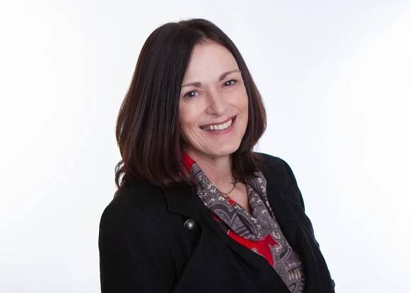 A photo of Apollo Insurance Group's lead insurance specialist. 