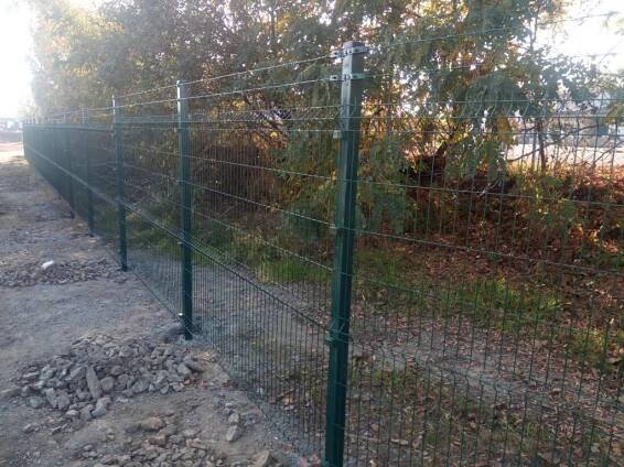 Průmyslové ploty (Svařované) – Stavba plotů – KM Exteriéry