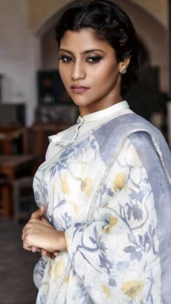Nusrat Jahan to Mimi Chakraborty: Blouse designs to steal from Bengali actresses