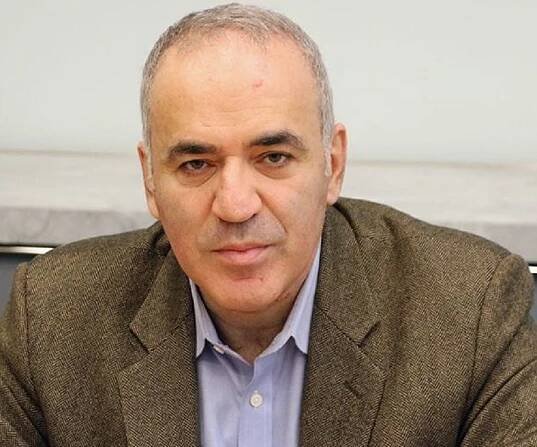 Garry Kasparov Biography