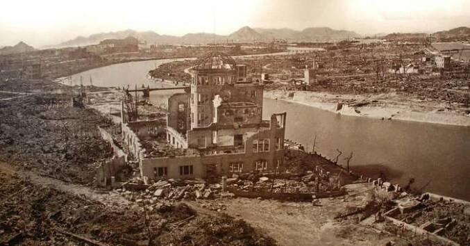 Gerardo Femina: Svržení bomb na Hirošimu a Nagasaki byl teroristický čin