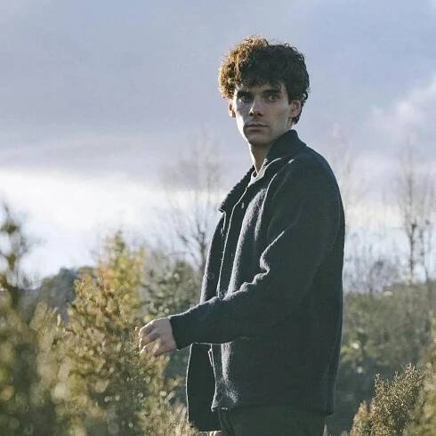 Álvaro Rico interpreta a Elmer, un joven que ha perdido su capacidad de sentir emociones.