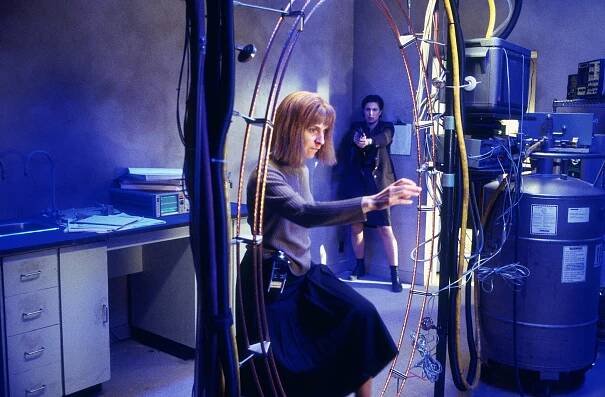 Krajní meze - Série 2 - Cesta v čase - Z filmu - Amanda Plummer