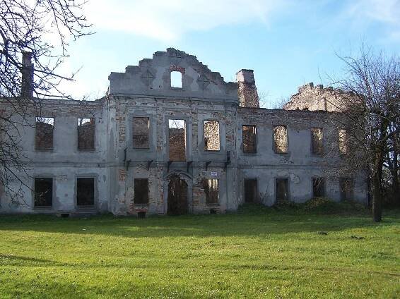 Soubor:Pałac Włodowice fasada.jpg