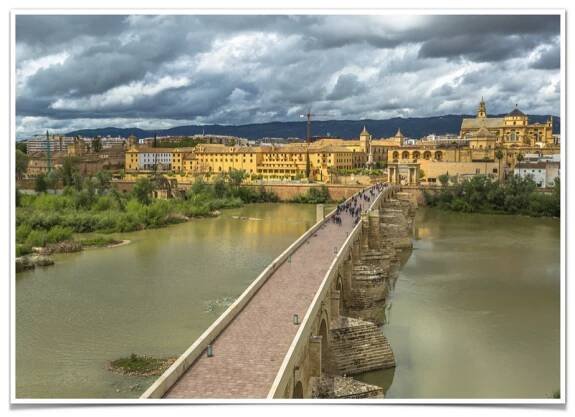Long_bridge_Cordoba_game_of_thrones_1