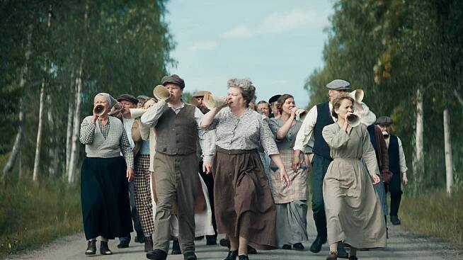 Hannes Suominen, Elina Knihtilä - Valitut - Z filmu
