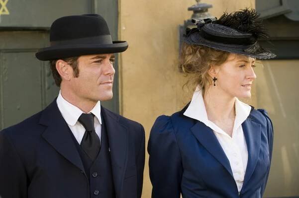 Případy detektiva Murdocha - Série 2 - Z filmu - Yannick Bisson, Helene Joy