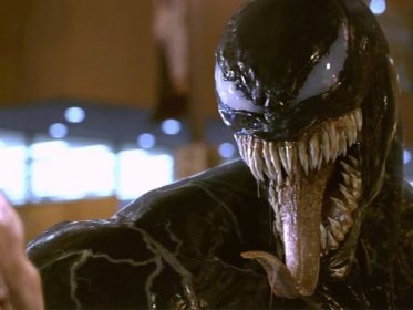 Venom review – Tom Hardy flames out in poisonously dull Spider-Man spin-off