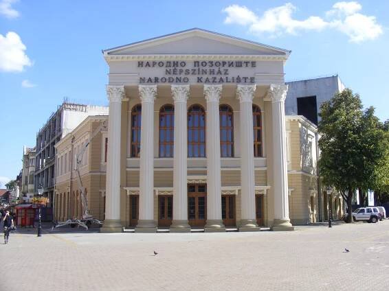 Soubor:Folk Theater Subotica Serbia.JPG – Wikipedie