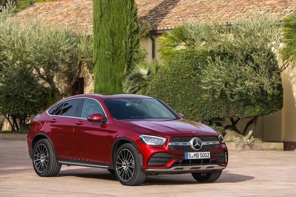 Mercedes-Benz GLC: Podrobné specifikace vozidel & Interaktivní nástroj pro srovnání