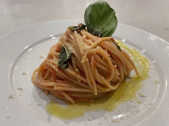 Pasta al Pomodoro is Simple and Satisfying - Appetito