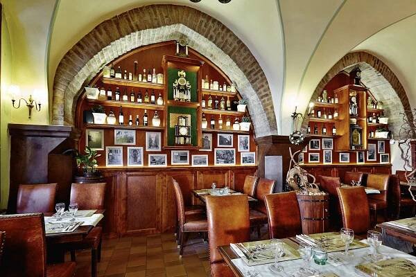 Restaurace Oliva Verde: Restaurace Oliva Verde na Staroměstském náměstí v Praze