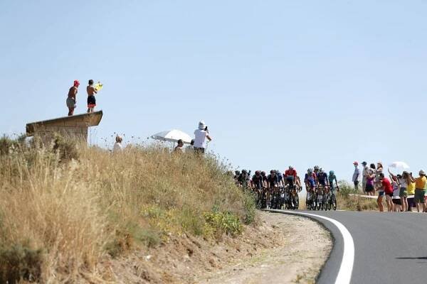 BURGOS SPAIN  AUGUST 15 A general view of the peloton during the 76th Tour of Spain 2021 Stage 2 a 1667km stage from Caleruega  Monasterio de Santo Domingo de Guzmn to Burgos  Gamonal  lavuelta  LaVuelta21  CapitalMundialdelCiclismo  on August 15 2021 in Burgos Spain Photo by Gonzalo Arroyo MorenoGetty Images